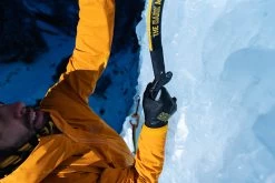 Alpinismo in Italia -Alpinismo in Italia vertigogloves charley radcliffe grivel ice cogne 62